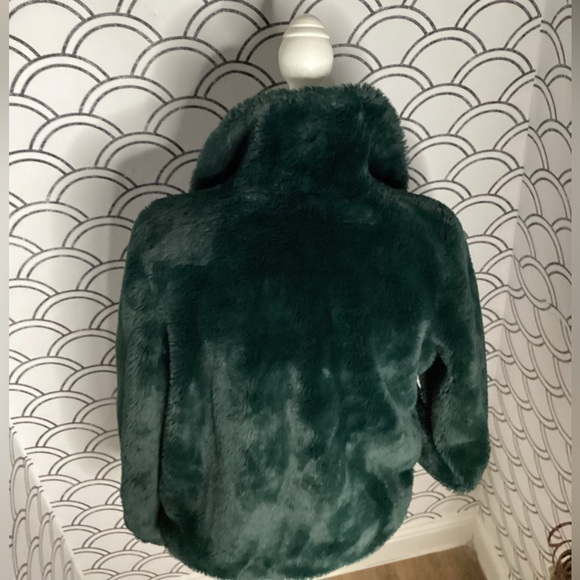 Odin Emerald Plush Teddy Jacket size medium - Picture 9 of 14